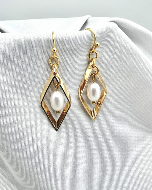 Pearl Drop Earrings With Gold Accent Image 3